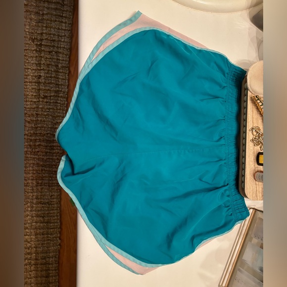 Nike shorts - Picture 2 of 4